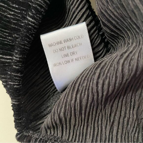 JLuxLabel Black Textured Turtleneck Wired Under-Bust Crop Top Size S EUC - Picture 13 of 13